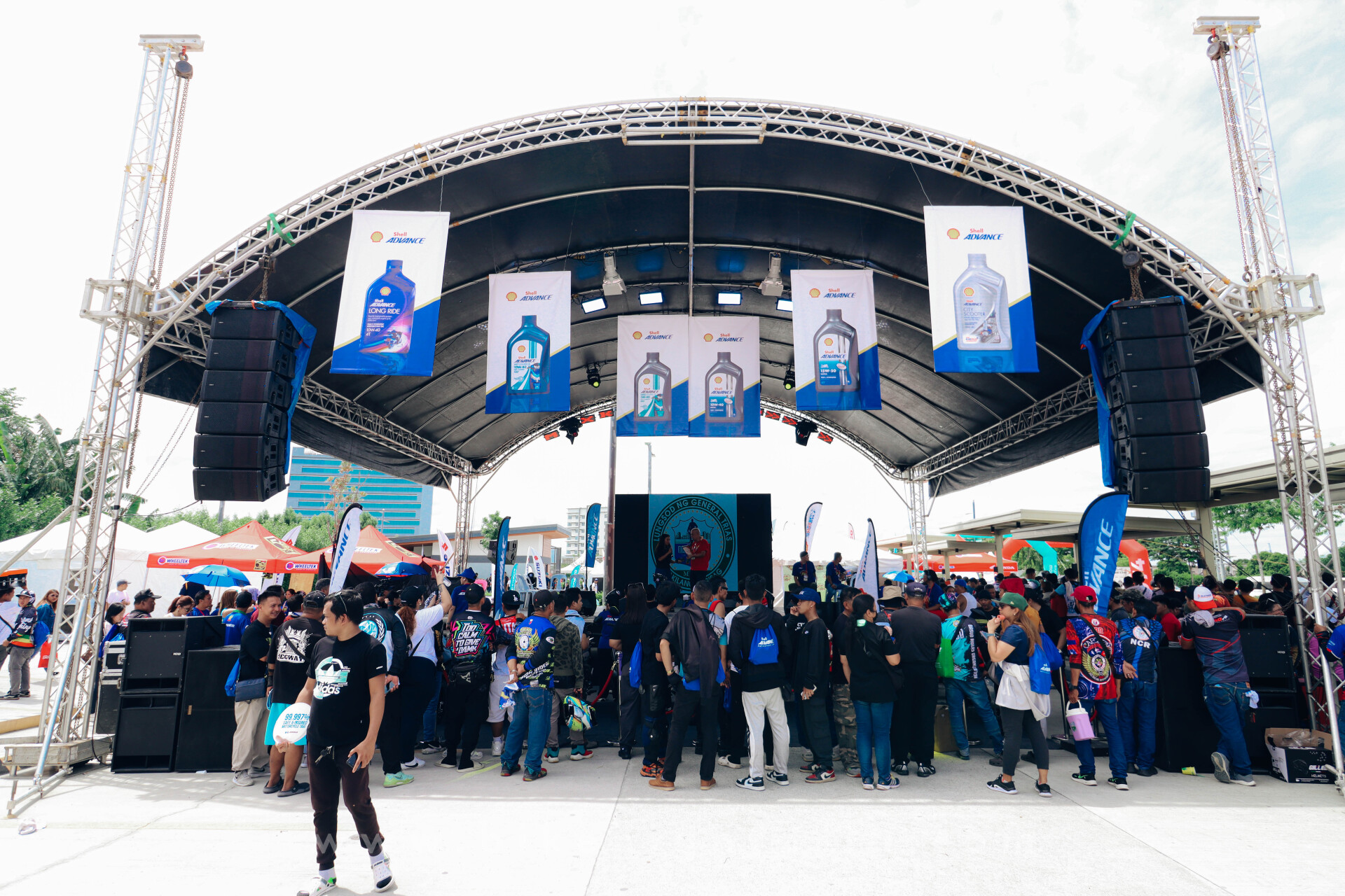 Motorsiklo Xklusibo 16th Anniversary: Walang Mintis sa Disisais
